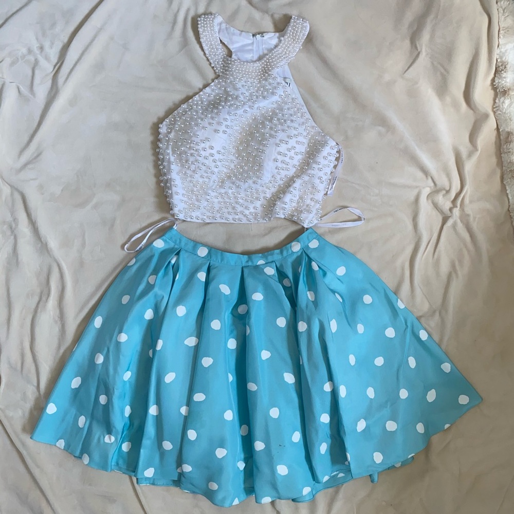 SHERRI HILL pearl halter top two piece set